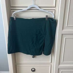 Shein dark green skort, size 3X (18)